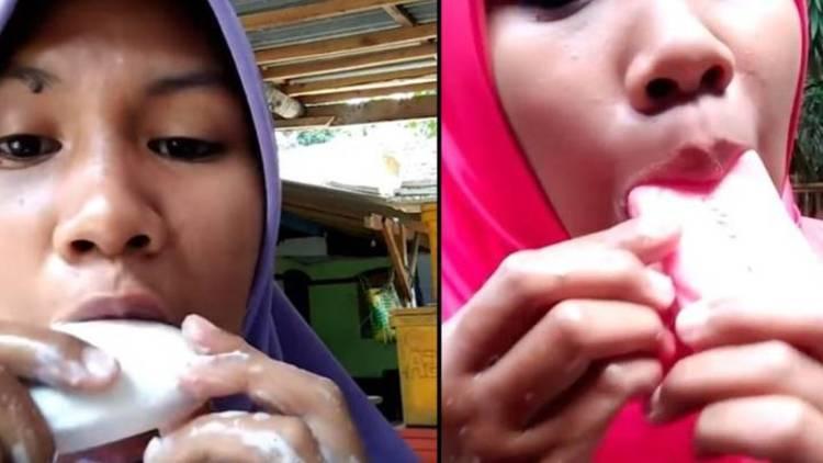 (عکس) این زن جوان عاشق خوردن صابون است!