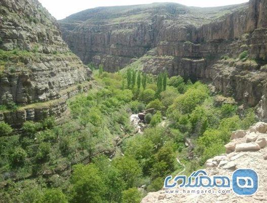 روستای زوارم یکی از روستاهای دیدنی خراسان شمالی به شمار روستای زوارم یکی از روستاهای دیدنی خراسان شمالی به شمار می رود